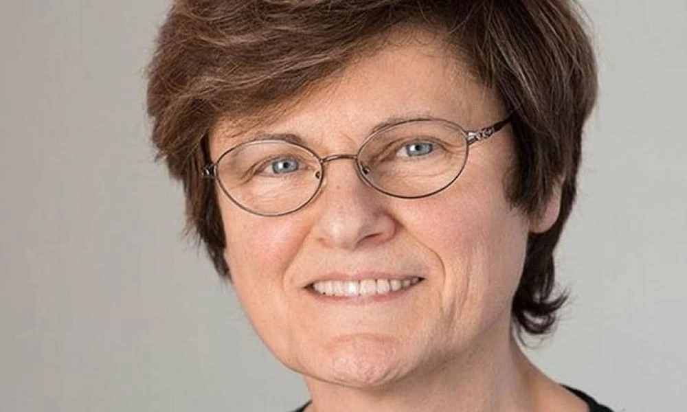 Στόχος η εξάλειψη του καρκίνου από την Κάταλιν Κάρικο